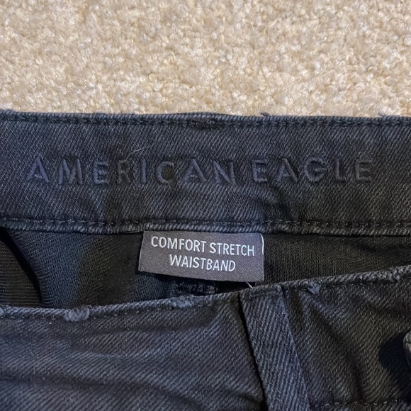 American Eagle Outfitters Cross Front Mom Short Black Denim Distress NWT 2021-8 - Picture 7 of 11